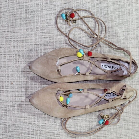 Steve Madden Size 8 Bedangled Tan Suede Leather Gladiator Flats - Picture 3 of 7